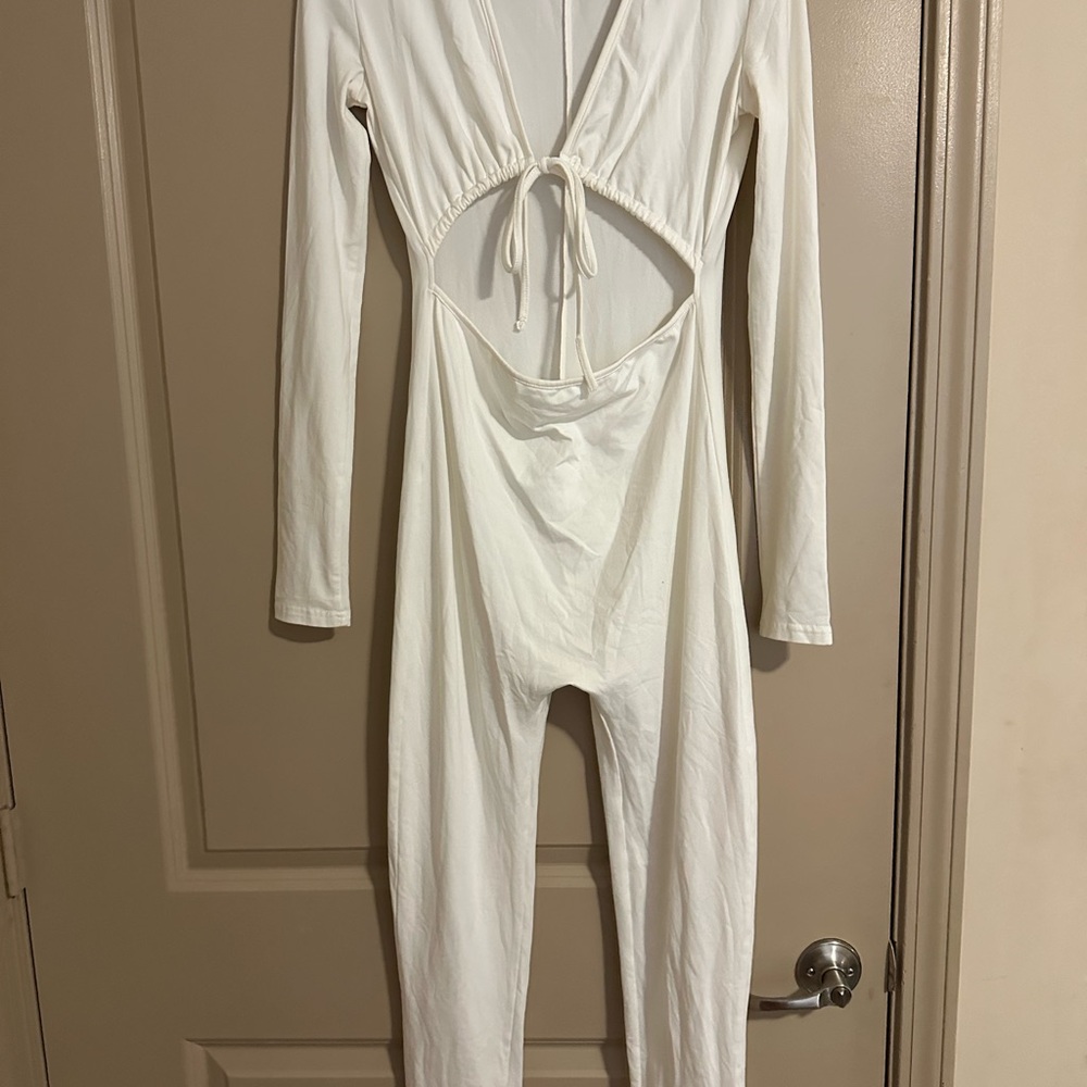 Elegant White Long Sleeve Bodysuit